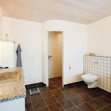 Three-bedroom Holiday In